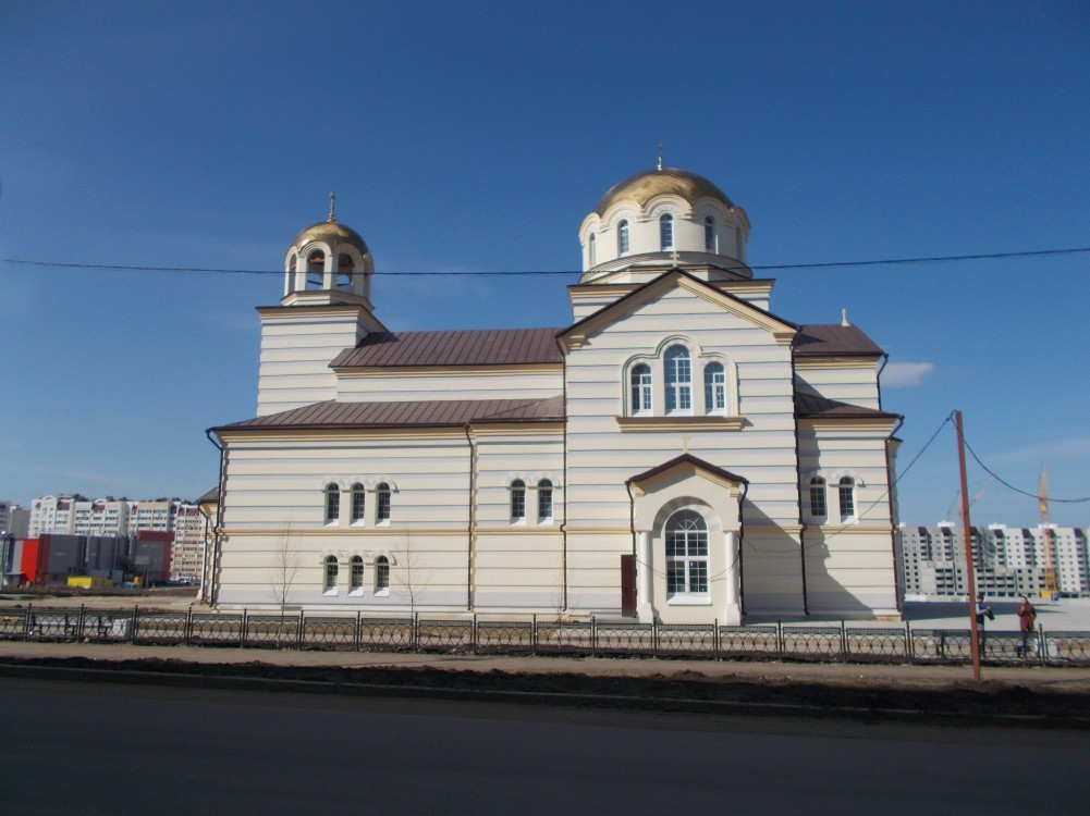 Саратов. Церковь Спиридона Тримифунтского. фасады