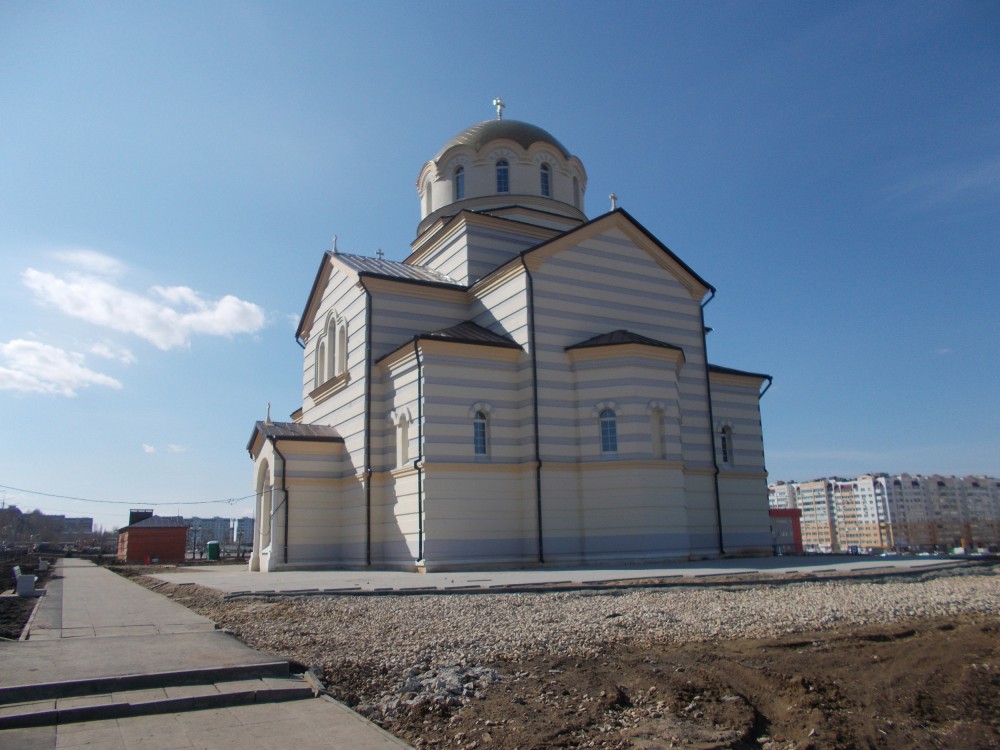 Саратов. Церковь Спиридона Тримифунтского. фасады