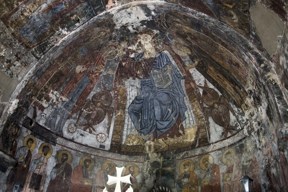 Церковь Христа Спасителя, Мацхвариши (Самегрело и Земо-Сванети, Грузия). интерьер и убранство, Фреска конхи апсиды.  Церковь была расписана Микаэлом Маглакелидзе в 1142 году .