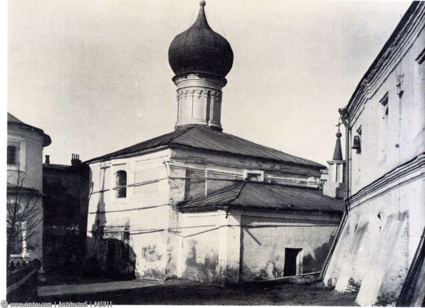 Мещанский. Сретенский монастырь. Церковь Марии Египетской. архивная фотография, Церковь Марии Египетской из двора Сретенского монастыря(утрачена) 1923 год Фото с http://www.retromap.ru/show_pid.php?pid=45911