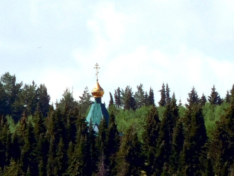 Гольяны. Церковь Богоявления Господня. общий вид в ландшафте, Вид на часовню с Камы