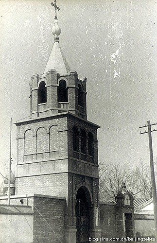 Пекин. Церковь Успения Пресвятой Богородицы. архивная фотография, Колокольня китайского православного храма Успения Богородицы. Источник: http://www.orthodox.cn/images/dongsidormitionbelfry.jpg