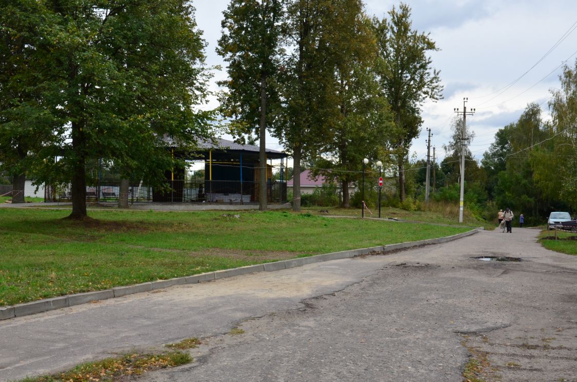 Церковь Осии Пророка, Карачев (Карачевский район, Брянская область). общий вид в ландшафте, Церковное место