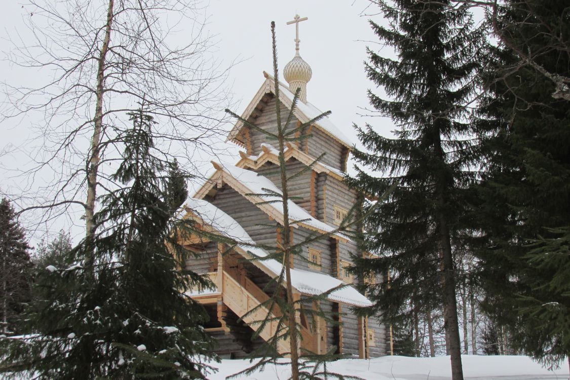 Церковь Троицы Живоначальной, Юрьева гора (Онежский район, Архангельская область). фасады, Троицкий храм на Юрьевой Горе