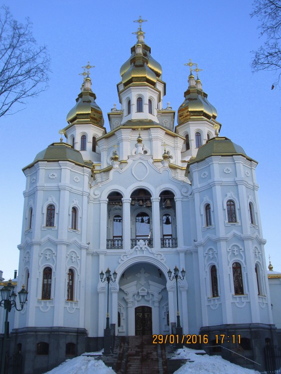 Харьков. Церковь Жён-мироносиц (новая). фасады