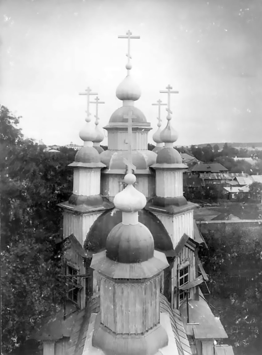 Церковь Троицы Живоначальной, Клинцы (Клинцы, город, Брянская область). архивная фотография, Фото Н.Н. Ушакова, 1908 г. Опубликовано: «Труды 14-го археологического съезда в Чернигове». - М., 1911 г.