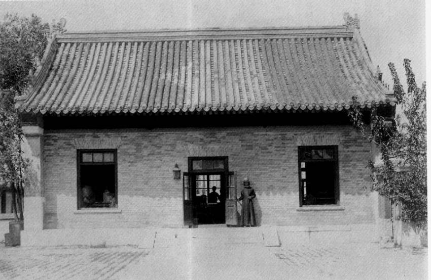 Пекин. Успенский монастырь в Бэйгуане. архивная фотография, 