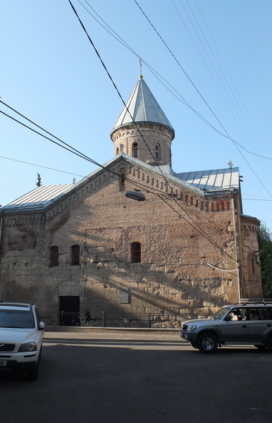 Тбилиси. Церковь Андрея Первозванного. фасады