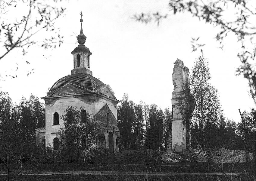 Церковь Толгской иконы Божией Матери, Караллово, посёлок д/о (Одинцовский городской округ и ЗАТО Власиха, Краснознаменск, Московская область). архивная фотография, Церковь Иконы Божией Матери Толгская (1803-1808) Разрушена в 1941. фото 1941 год с сайта https://pastvu.com/p/275701