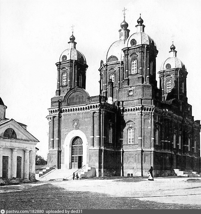 Серпухов. Церковь Жён-мироносиц (новая). архивная фотография, фото с сайта 1900  https://pastvu.com/p/190046