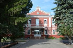 Севск. Домовая церковь Иоанна Богослова при бывшем Духовном училище