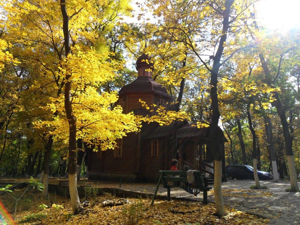 Церковь Георгия Победоносца, Ровеньки (Ровеньки, город, Украина, Луганская область). фасады
