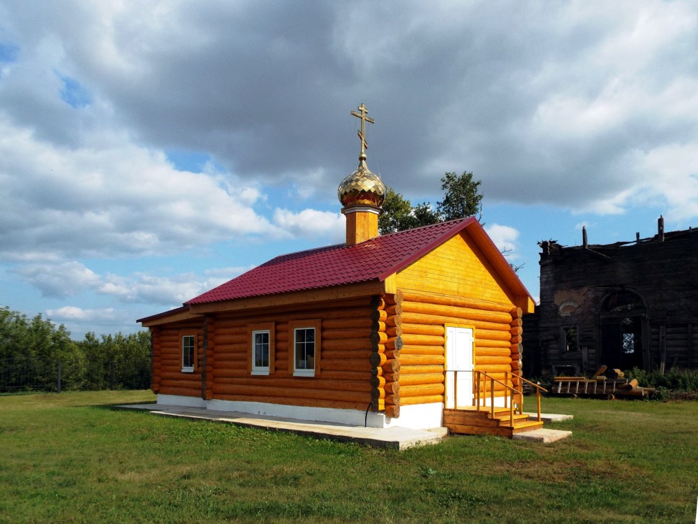 Старый Токмак. Церковь Троицы Живоначальной (новая). фасады