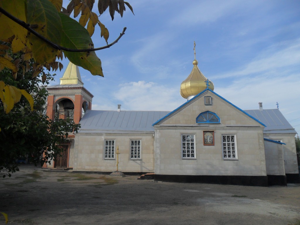 Краснодон. Церковь Кирилла и Мефодия. фасады