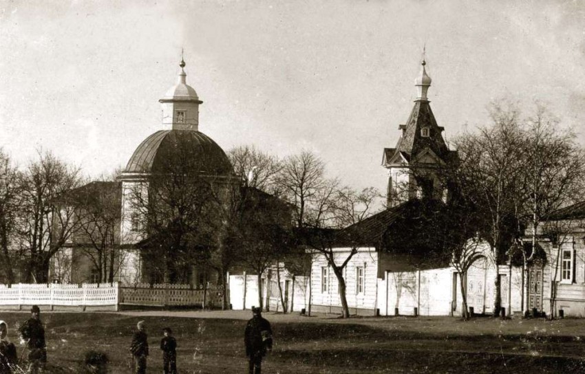 Стародуб. Церковь Рождества Иоанна Предтечи. архивная фотография, Фото с сайта http://starodub.ucoz.ru/histori21.htm