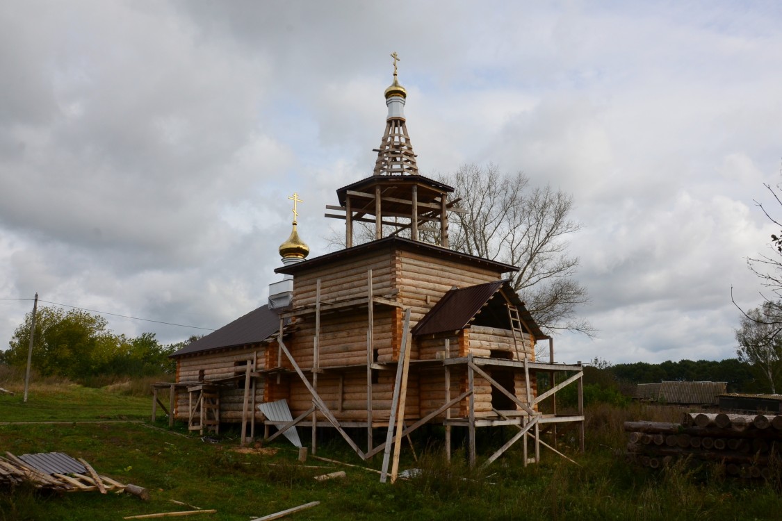 Церковь Покрова Пресвятой Богородицы (новая), Лубянки (Дмитровский район, Орловская область). фасады