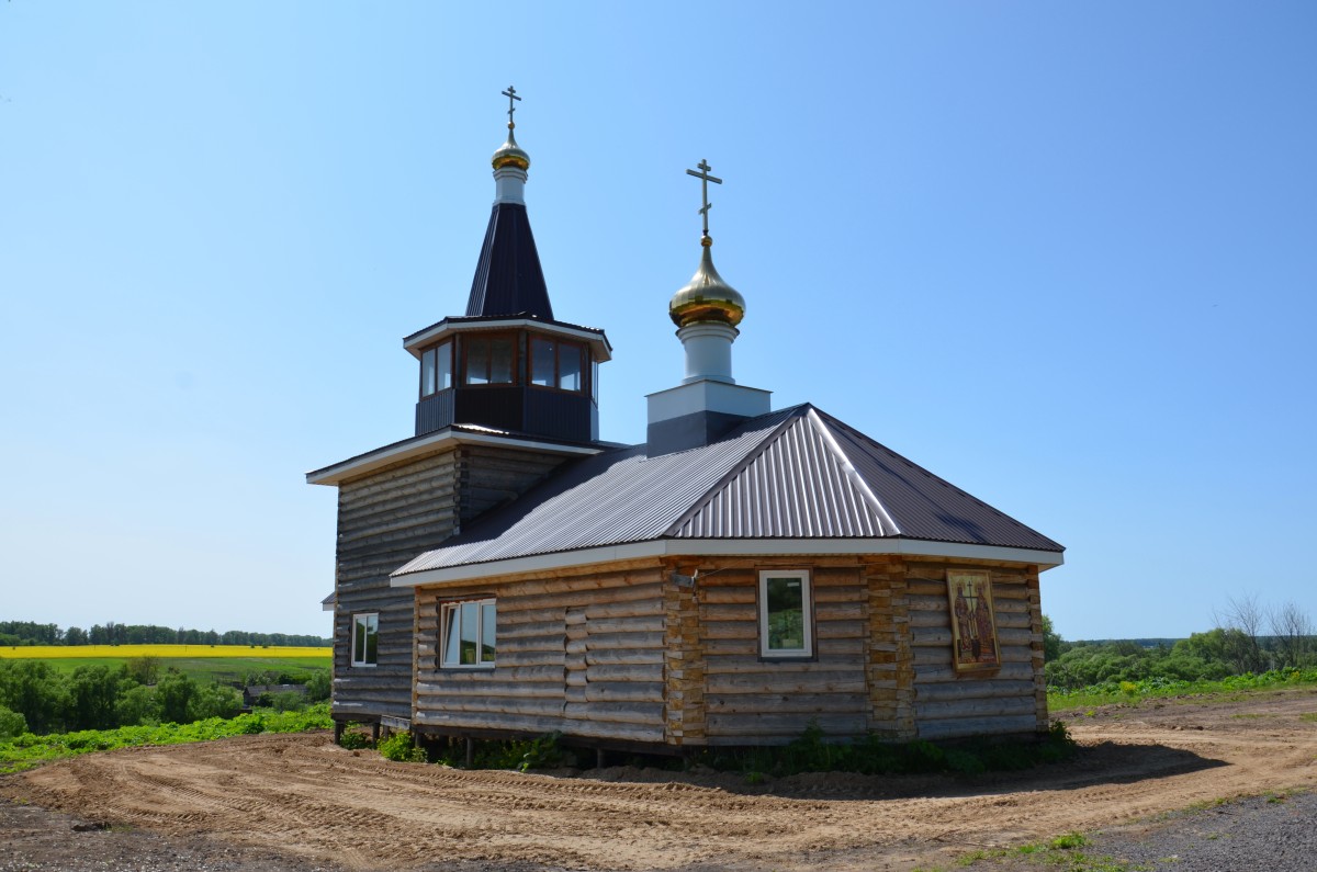 Церковь Покрова Пресвятой Богородицы (новая), Лубянки (Дмитровский район, Орловская область). фасады