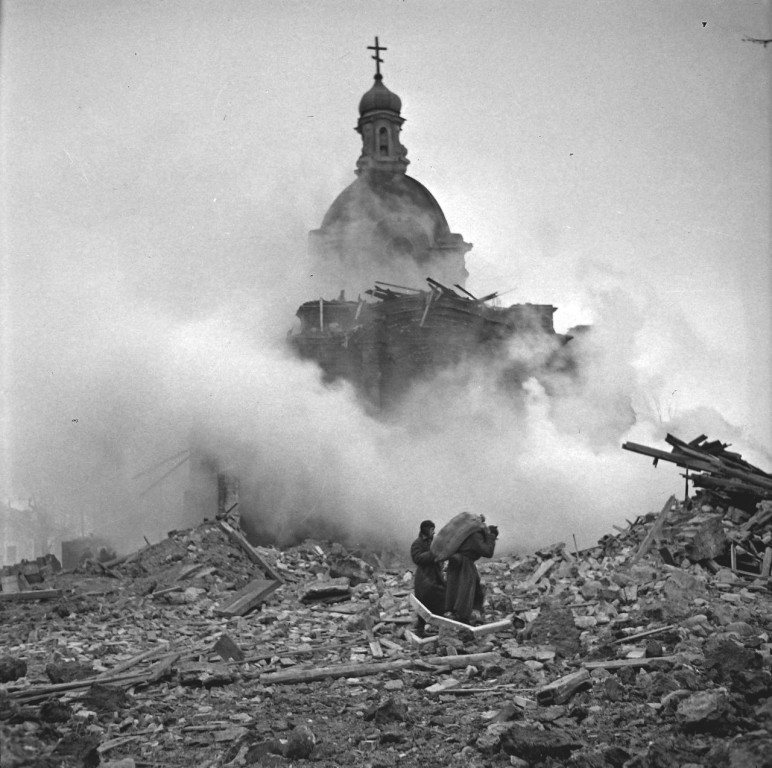 Церковь Николая Чудотворца (старая), Новосокольники (Новосокольнический район, Псковская область). архивная фотография, Трофейное фото начала 1944 года.