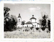 Церковь Троицы Живоначальной, Южный фасад. Фото 1941 г. с аукциона e-bay.de<br>, Плай, погост, Новосокольнический район, Псковская область