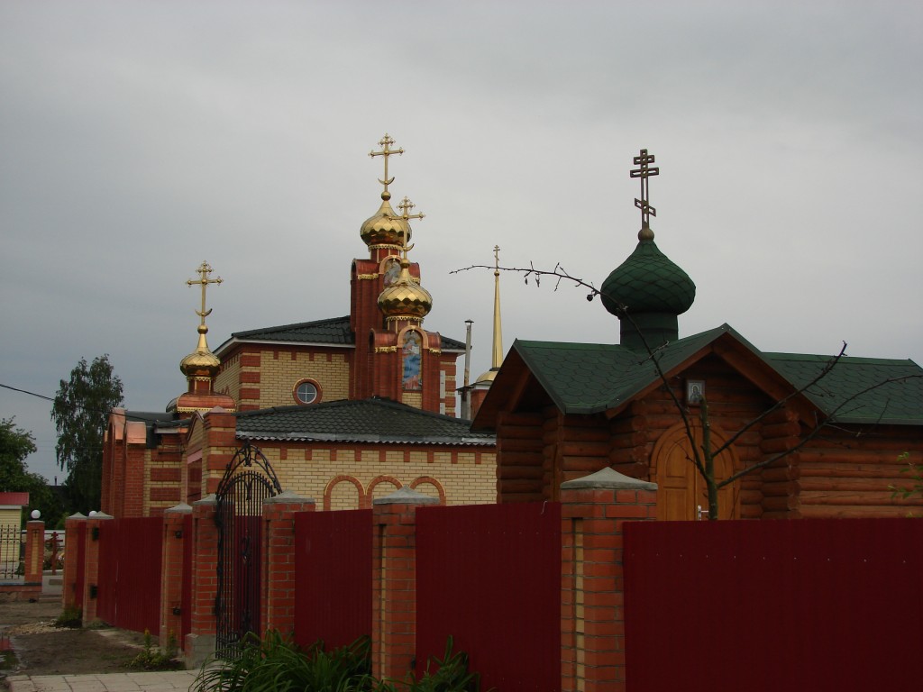 Церковь Калужской иконы Божией Матери, Локоть (Брасовский район, Брянская область). фасады