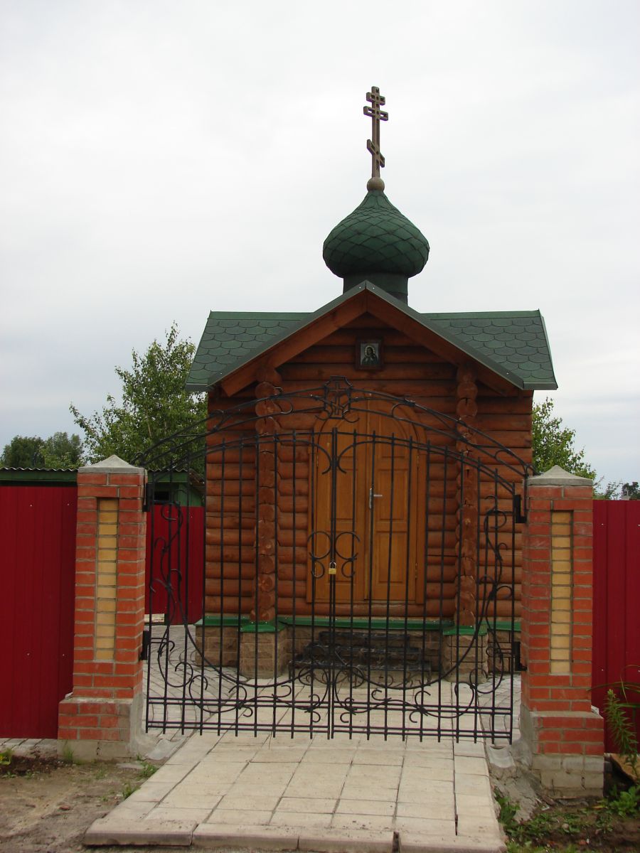 Церковь Калужской иконы Божией Матери, Локоть (Брасовский район, Брянская область). архитектурные детали, Часовня при церкви