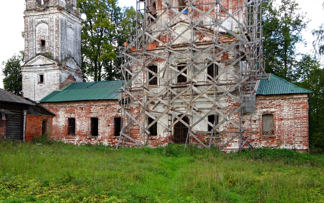 Церковь Успения Пресвятой Богородицы, Кулеберьево (Комсомольский район, Ивановская область). фасады