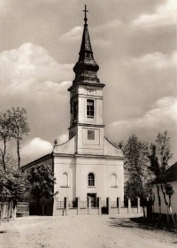 Мехкерек. Церковь Михаила и Гавриила Архангелов