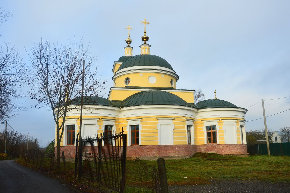 Церковь Покрова Пресвятой Богородицы (новая), Рузино (Химкинский городской округ, Московская область). фасады