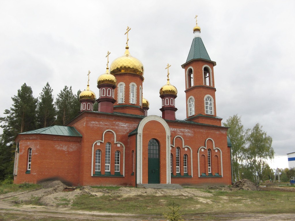 Лысые Горы (Старая Бахметьевка). Церковь Димитрия Солунского (новая). фасады, Северный фасад храма