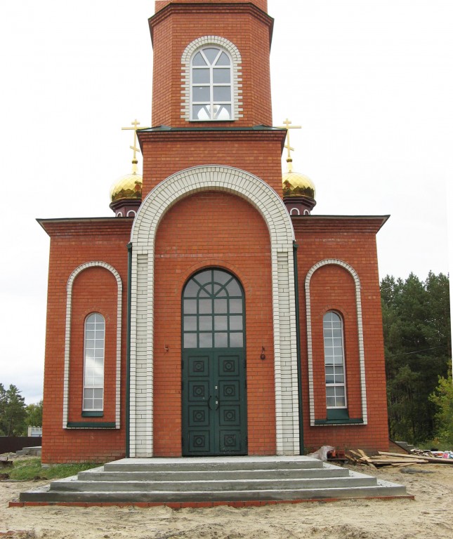 Церковь Димитрия Солунского (новая), Лысые Горы (Старая Бахметьевка) (Лысогорский район, Саратовская область). фасады, Западный фасад с главными вратами храма
