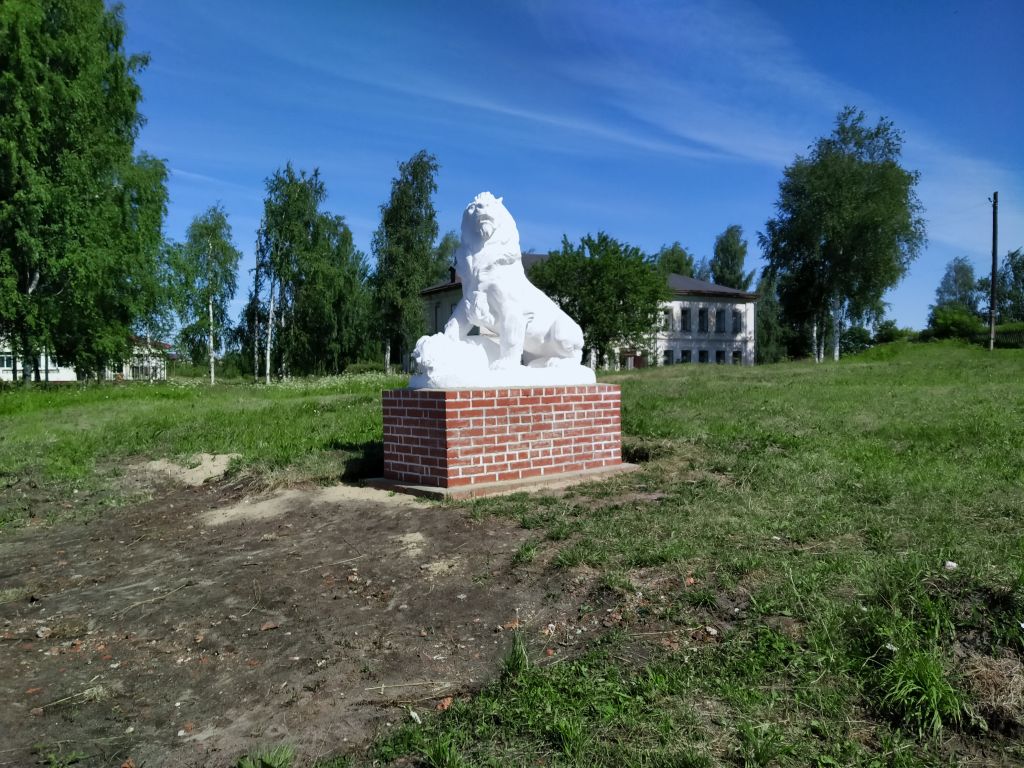 Введенский необщежительный мужской монастырь, Сольвычегодск (Котласский район и г. Котлас, Архангельская область). архитектурные детали, бывш. монастырская территория