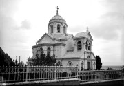 Церковь Успения Пресвятой Богородицы (старая), Фото 1897 года из частной коллекции<br>, Гурзуф, Ялта, город, Республика Крым