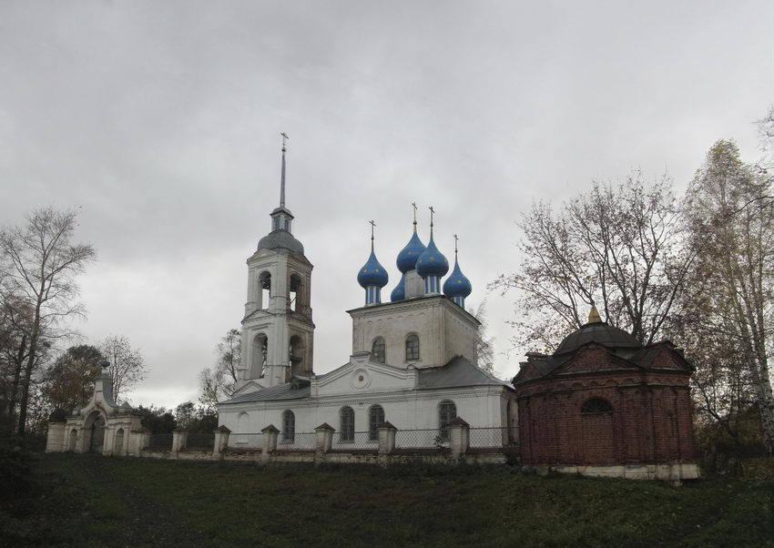 Церковь Благовещения Пресвятой Богородицы, Аббакумцево (Некрасовский район, Ярославская область). фасады