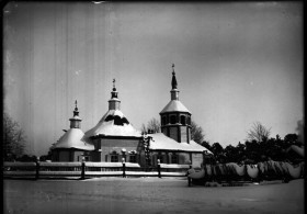 Ларьяк. Церковь иконы Божией Матери 
