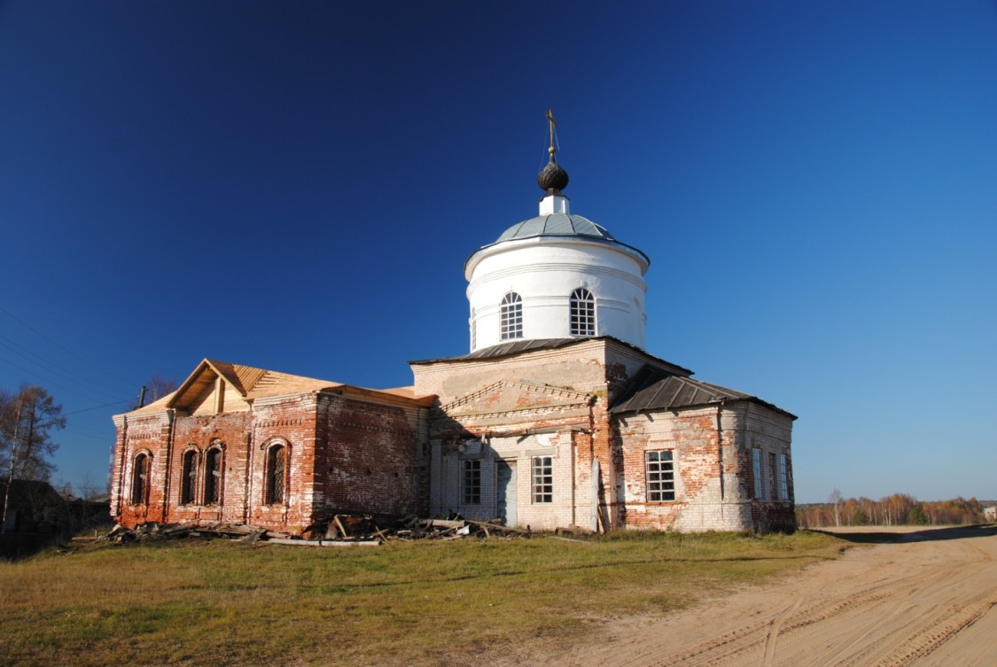 Церковь Покрова Пресвятой Богородицы, Юрово (Макарьевский район, Костромская область). фасады