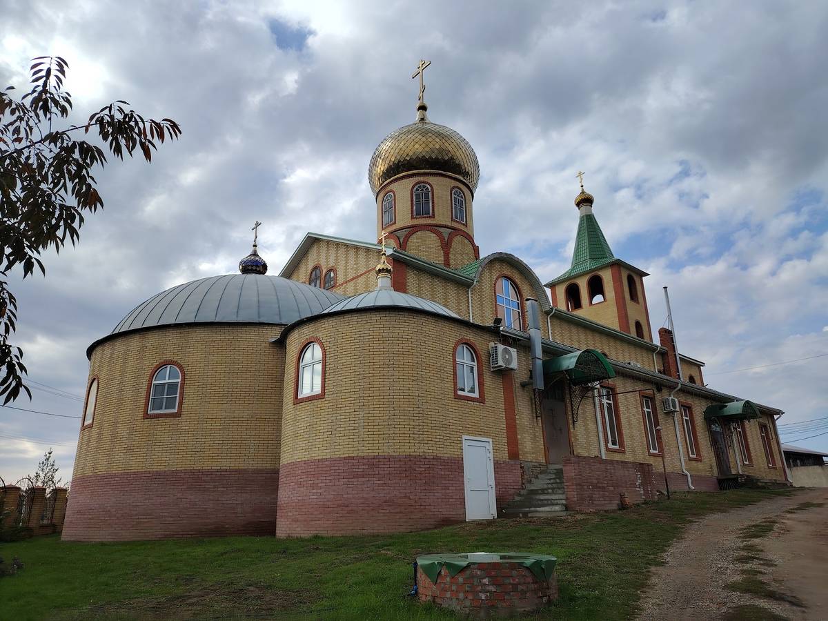 Церковь Николая Чудотворца, Медвёдовская (Тимашёвский район, Краснодарский край). фасады