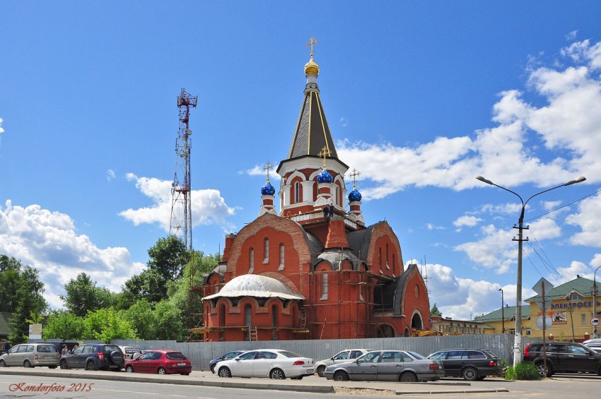 Салтыковка. Церковь Почаевской иконы Божией Матери (новая). фасады, Церковь Иконы Божией Матери Почаевская, строится. Московская область,Балашихинский район, пос. Салтыковка, Разинское шоссе 