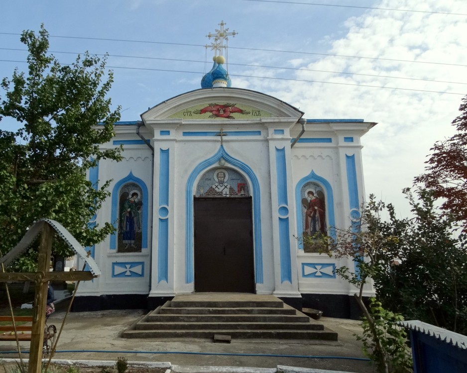Старая Богдановка. Церковь Николая Чудотворца. фасады