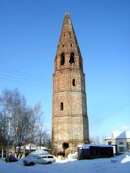 Церковь Троицы Живоначальной, Яранск (Яранский район, Кировская область). фасады, Старо-Троицкая колокольня (1670-е)