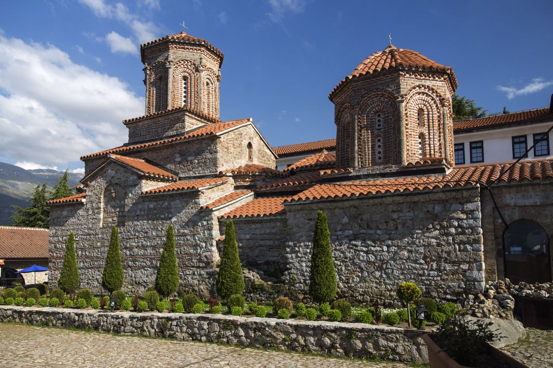 Свети Наум. Монастырь Наума Охридского. Церковь Михаила и Гавриила архангелов. фасады, северный фасад