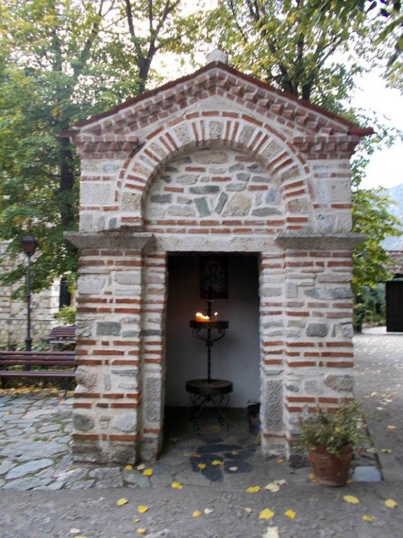 Успенский монастырь, Долна-Матка (Северная Македония, Прочие страны). дополнительная информация, часовня (новодел)