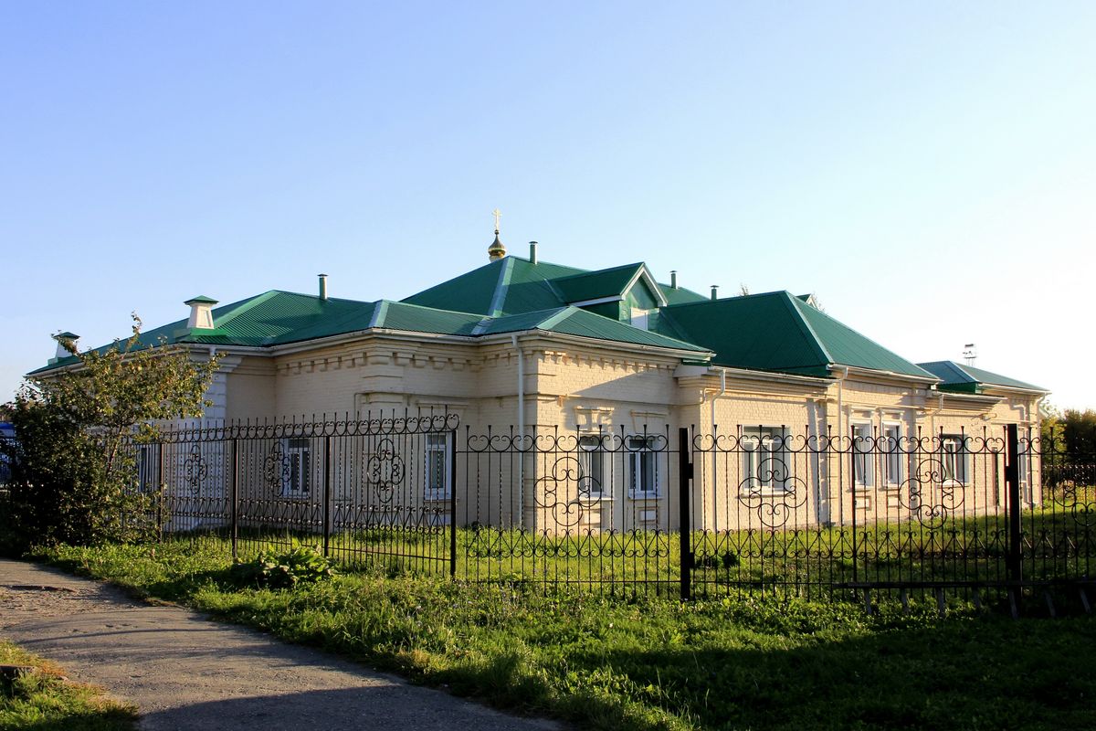 Неизвестная церковь при воскресной школе, Канаш (Канашский район и г. Канаш, Республика Чувашия). фасады