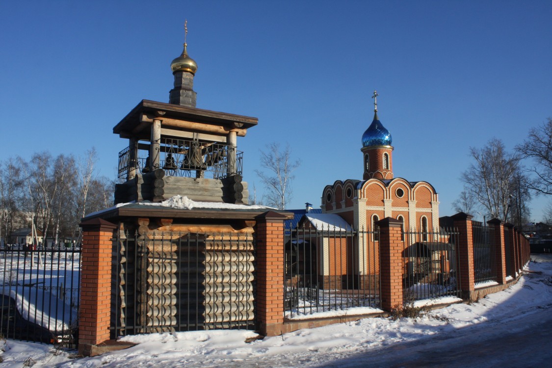 Церковь Гавриила Архангела, Грибки (Мытищинский городской округ и гг. Долгопрудный, Лобня, Московская область). общий вид в ландшафте