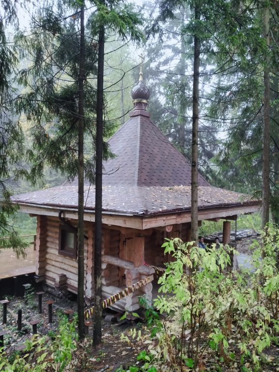 Часовня Петра и Павла, Троицкое (Мытищинский городской округ и гг. Долгопрудный, Лобня, Московская область). дополнительная информация, Купели