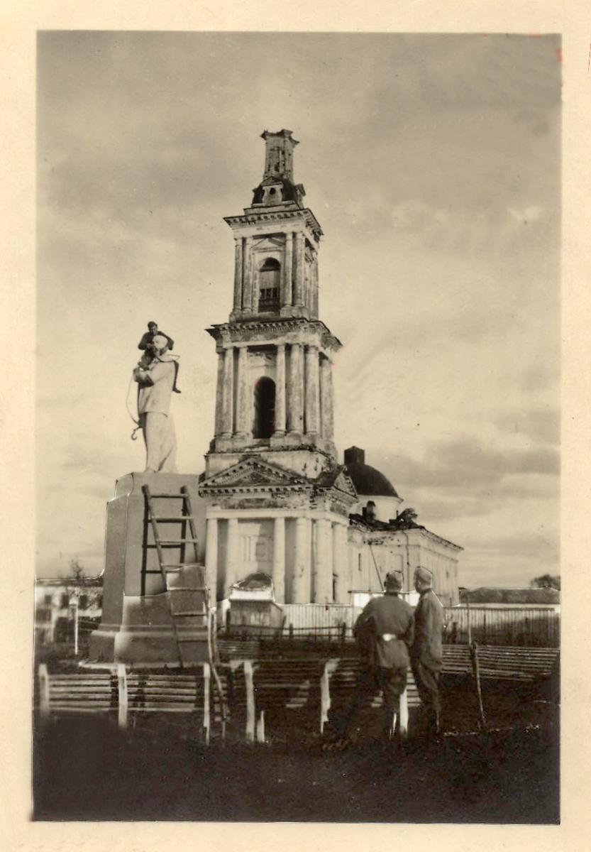 Фото 1941 г. с аукциона e-bay.de, архивная фотография. Церковь Георгия Победоносца, Верея (Наро-Фоминский городской округ, Московская область)