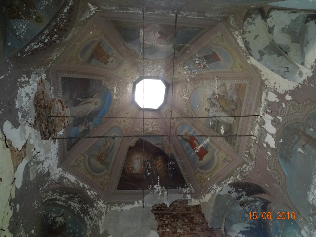 Церковь Николая Чудотворца, Перебатино, урочище (Вологодский район, Вологодская область). интерьер и убранство