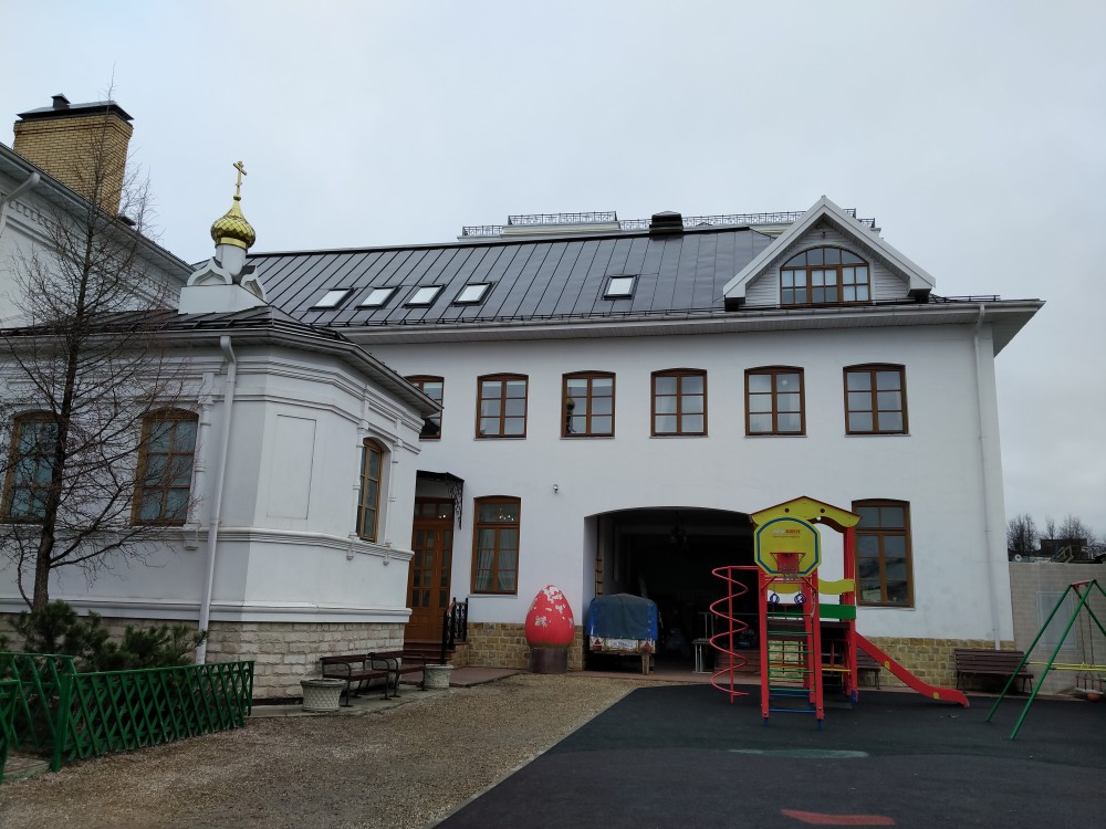 Крестильный храм Иоанна Предтечи, Звенигород (Одинцовский городской округ и ЗАТО Власиха, Краснознаменск, Московская область). фасады