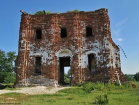 Купай. Церковь Петра и Павла