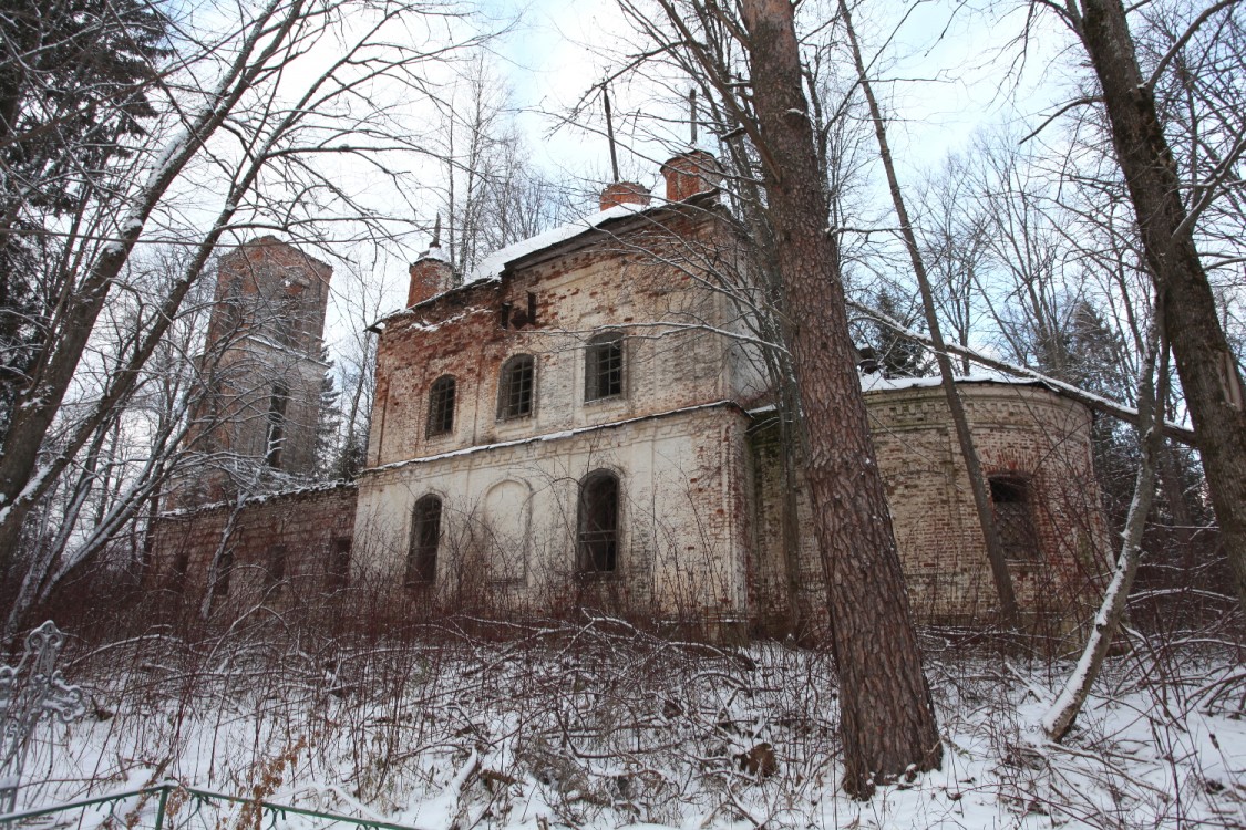 Церковь Успения Пресвятой Богородицы, Зиновьево (Зиновьев погост) (Первомайский район, Ярославская область). фасады