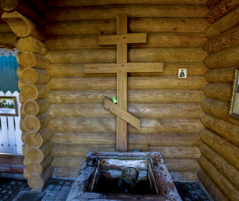 Часовня Иоасафа Печерского, Нижегородский район (Нижний Новгород, город, Нижегородская область). интерьер и убранство, Источник преподобного схимонаха Иоасафа Верхнепечерского